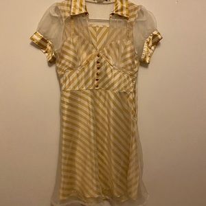Zoompy dress size small